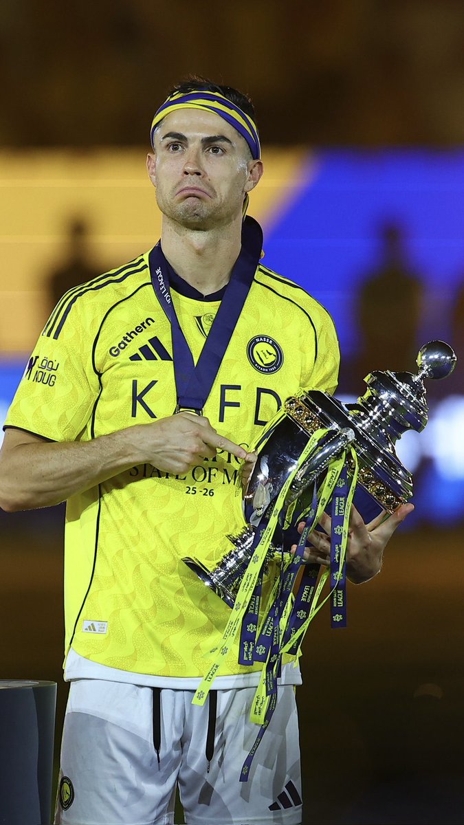 _93mr's tweet photo. حاربوا النصر وحاولوا إسقاطه فـ أبى السقوط
حاولوا دعم خصومه وإركاعه فـ أبى الركوع🔥

هذا هو النصر كما تعودنا عليه دائماً : 

« خصمه ليس بالملعب فقط ..! » 
النصر خصومه ( الاعلام و اللجان والحكام 
ومن هم خلف الكواليس ويسعون لإسقاطه ) 

الحمدلله على نعمة النصر  💛💙
الحمدلله على نزاهة هذا النادي وجمهوره💛

أنا فخور بـ إنتمائي وتشجيعي لهذا الكيان 
( الشريف والنزيه) @AlNassrFC  ☝🏻🏆🔥