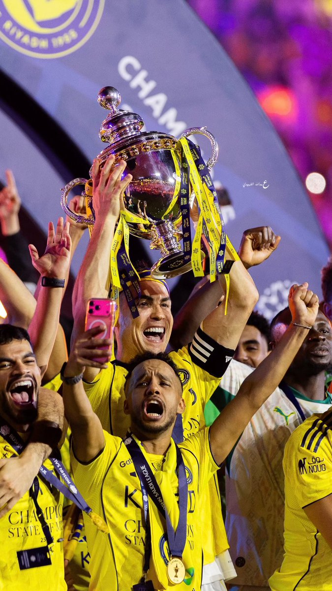 _93mr's tweet photo. حاربوا النصر وحاولوا إسقاطه فـ أبى السقوط
حاولوا دعم خصومه وإركاعه فـ أبى الركوع🔥

هذا هو النصر كما تعودنا عليه دائماً : 

« خصمه ليس بالملعب فقط ..! » 
النصر خصومه ( الاعلام و اللجان والحكام 
ومن هم خلف الكواليس ويسعون لإسقاطه ) 

الحمدلله على نعمة النصر  💛💙
الحمدلله على نزاهة هذا النادي وجمهوره💛

أنا فخور بـ إنتمائي وتشجيعي لهذا الكيان 
( الشريف والنزيه) @AlNassrFC  ☝🏻🏆🔥
