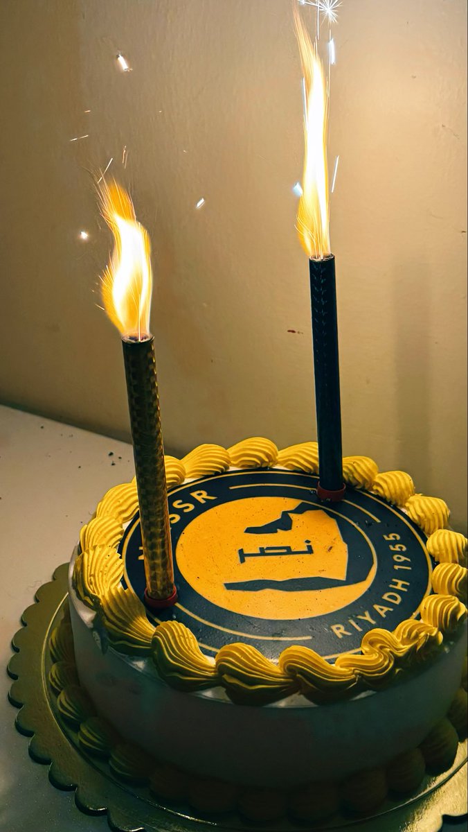 vlld_5's tweet photo. تبي الدوري؟ معصي https://t.co/8zFtBT0ohD