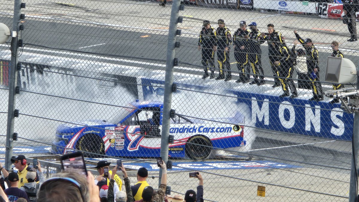 Chevy84 tweet media