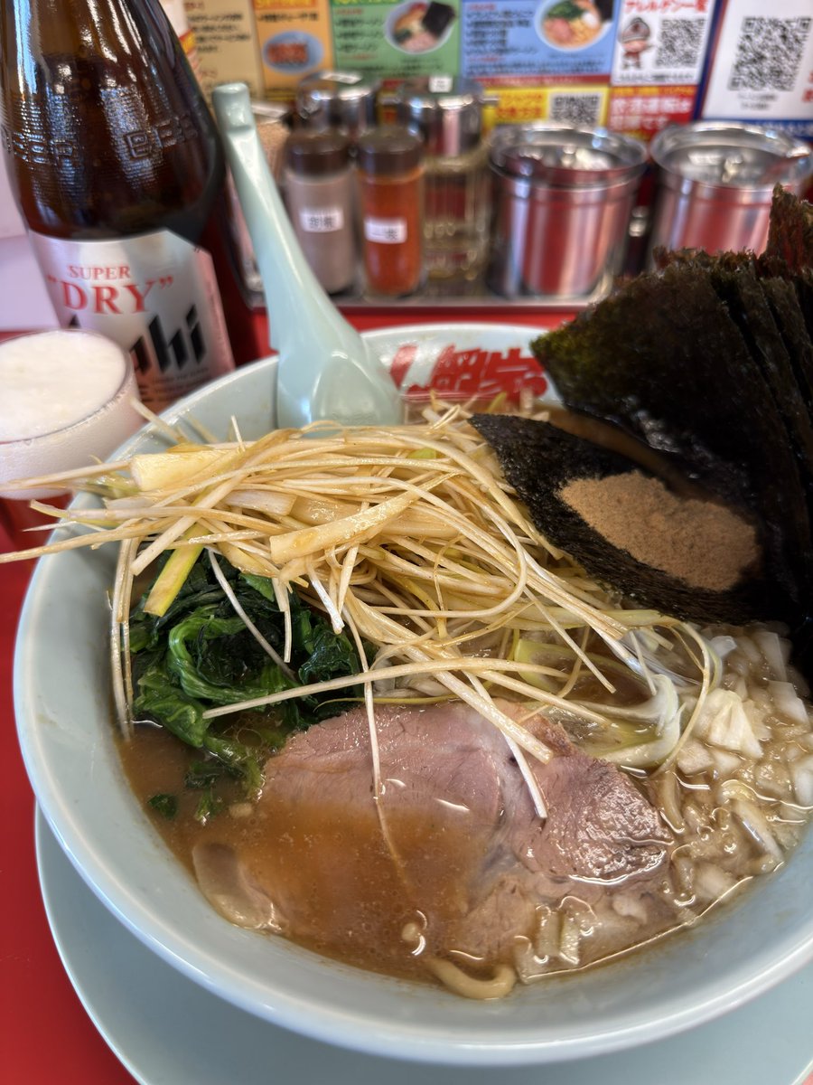 takehiroclimax's tweet photo. 休日ラーメン🎌

ラーメン山岡家 羊ヶ丘通店 にて、
和節とんこつ醤油ラーメン ＋ 海苔5枚 ＋ 味付白髪ネギ増🍜
ライス注文忘れました😅
#でも旨いやつ https://t.co/U2oLlj4cYz
