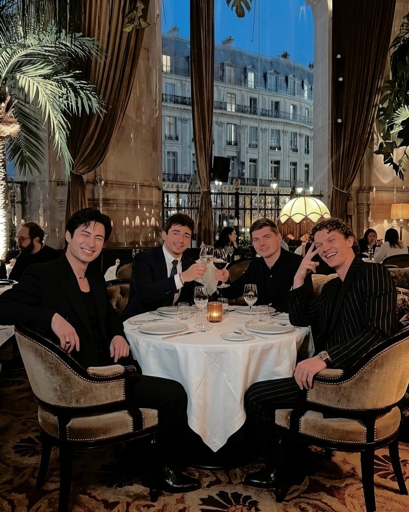 ilprcdcstinato's tweet photo. ——— ——— ——— ——— ———
 ← ⚪ 𝗙𝗿𝗮𝗻𝗰𝗲𝘀𝗰𝗼 𝗥𝗼𝘀𝘀𝗶 ✔ :                          
           ⁵ ᵐⁱⁿᵘᵗᵉˢ ᵃᵍᵒ

﹫𝗳𝗿𝗮𝗻𝗰𝗲𝘀𝗰𝗼𝗿𝗼𝘀𝘀𝗶✓: “when nhl 𖬺 f1 meets before canada gp 🇨🇦🍁

tagged: @INTENTI0NZ , @RUSSIANRINKECHO 𖬺 @LELIONGENOVIAN ”. https://t.co/7XCkTebcJM