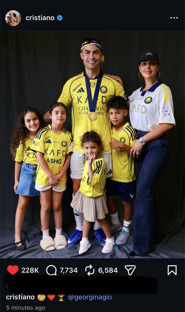 حنين بطلة الدوري 🏆💛 tweet media