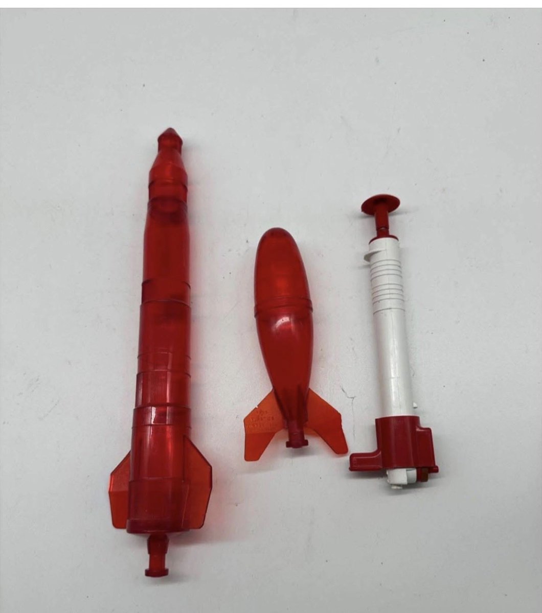 JokerSwiled's tweet photo. @SpaceX my first starship https://t.co/dm1bG8dX79