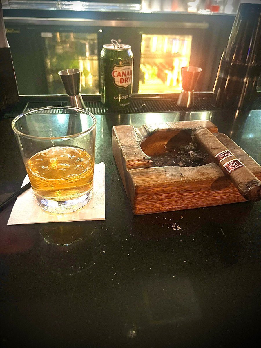 RuYi4612's tweet photo. 干杯🍻 https://t.co/1JFsR9gWqj