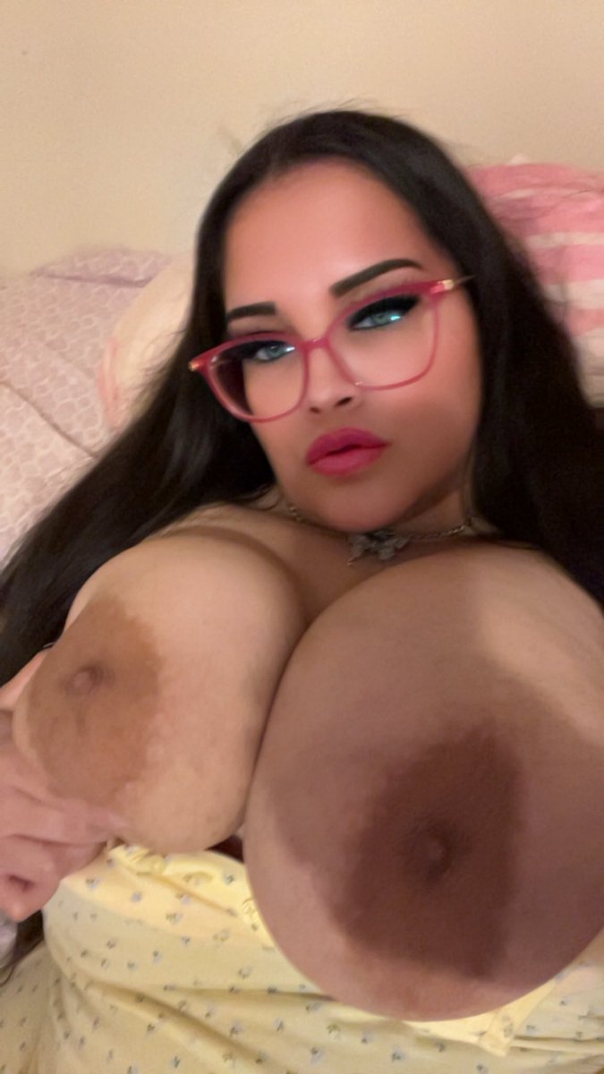 Goddess athena 💖🪽🥛 tweet media