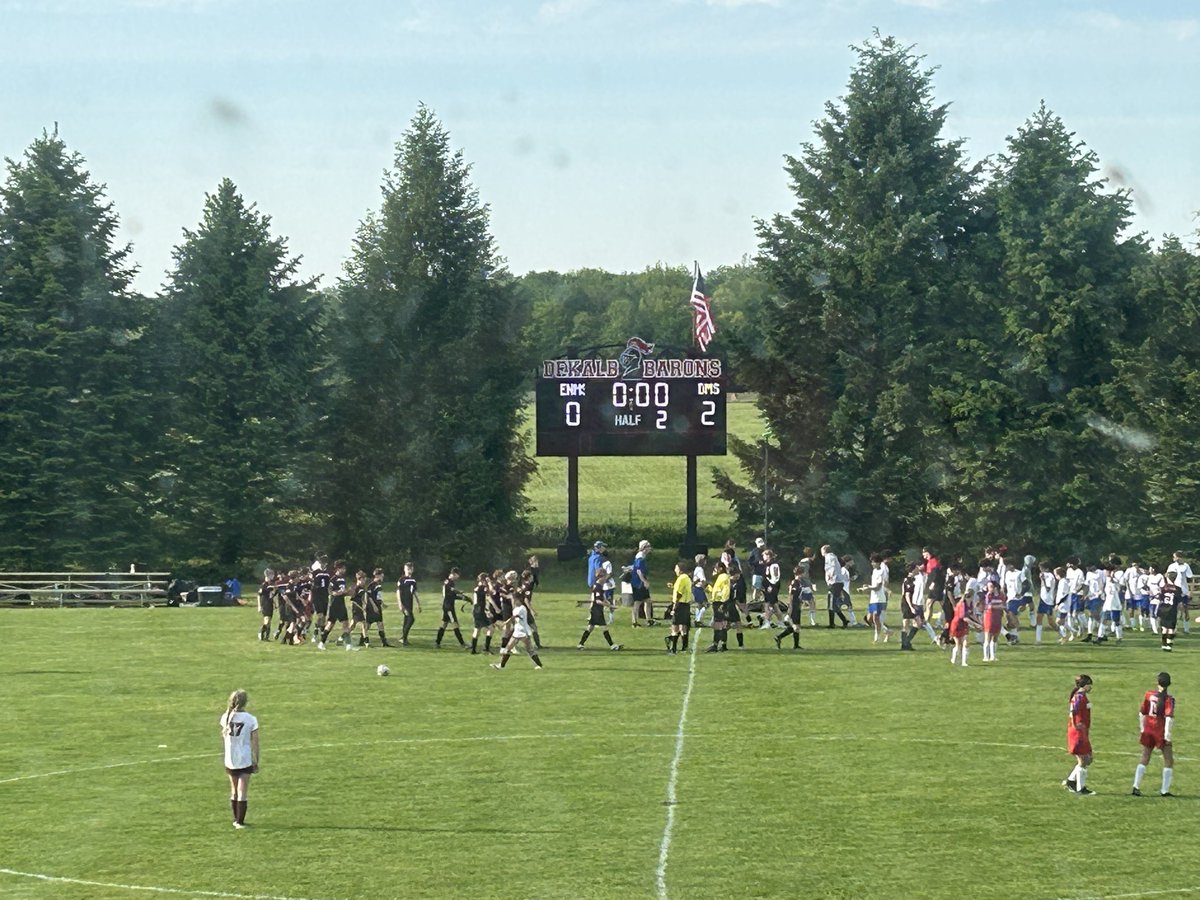 DMSBarons's tweet photo. @DMSBoysSoccer with a gritty 2-0 win over East Noble in conference semifinal.
Oliver Moore &amp; Juan Villamil with goals.  Barons will play for the NE8MS championship next Tuesday @ home vs. Harding.
@DeKalbDMS 
@DeKalbDCCUSD https://t.co/PMHGergtIx