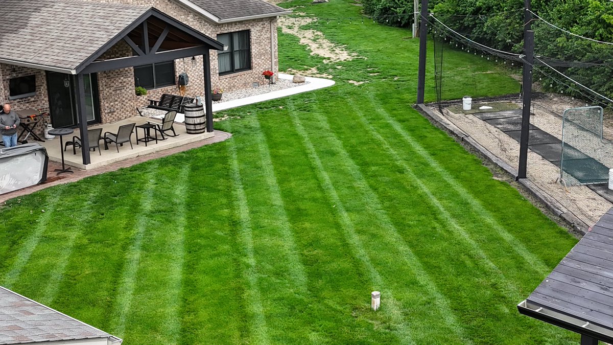 brad_douglas's tweet photo. Happy Thursday & welcome to Indy in May 🏁 @OutKickTNML
It’s gonna be a great weekend & the Mow was phenomenal! Stripes are popping everywhere & the #DixieChopper performed flawlessly! Thanks to @JohnDeere @DJIGlobal & My guy KB! ❤️ to @drinkgaragebeer for the post mow 🍺 🍻✌️🇺🇸⚾️ 🏁