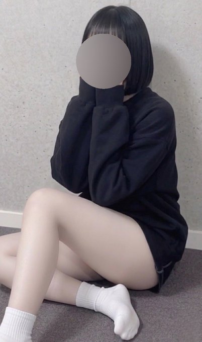 みか tweet media