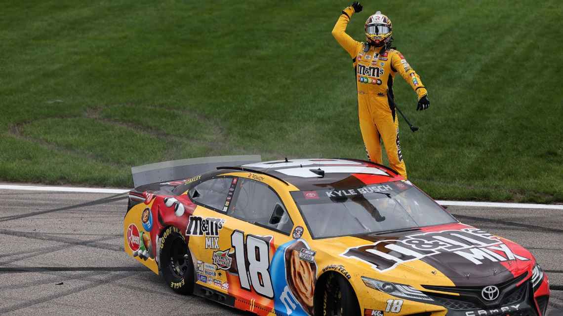 matisanchez's tweet photo. Así te recordaremos siempre.
Gracias por tantas emociones @kylebusch 😞 https://t.co/6spGMYRLJf