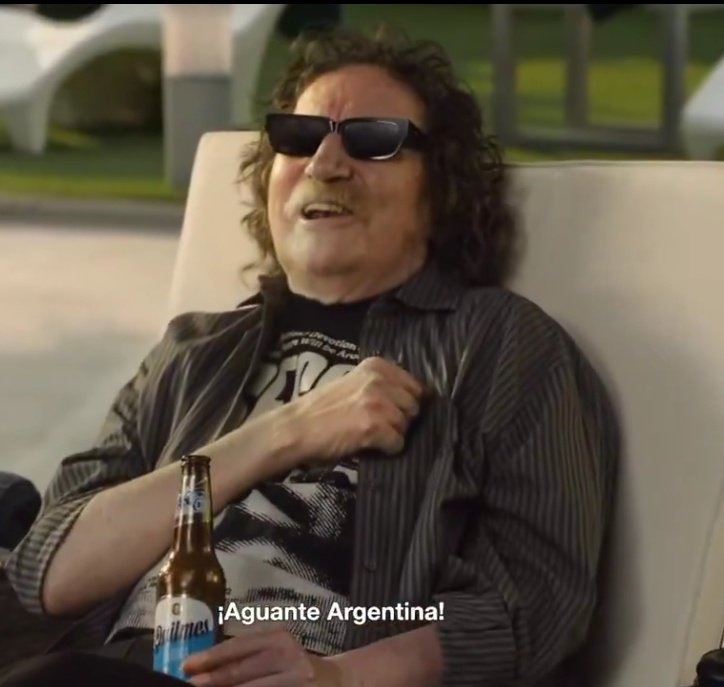 _crisenberg_'s tweet photo. Te amo Charly. El más grande de todos, hincha de River, como toda persona de bien https://t.co/A6VXMkZBa5