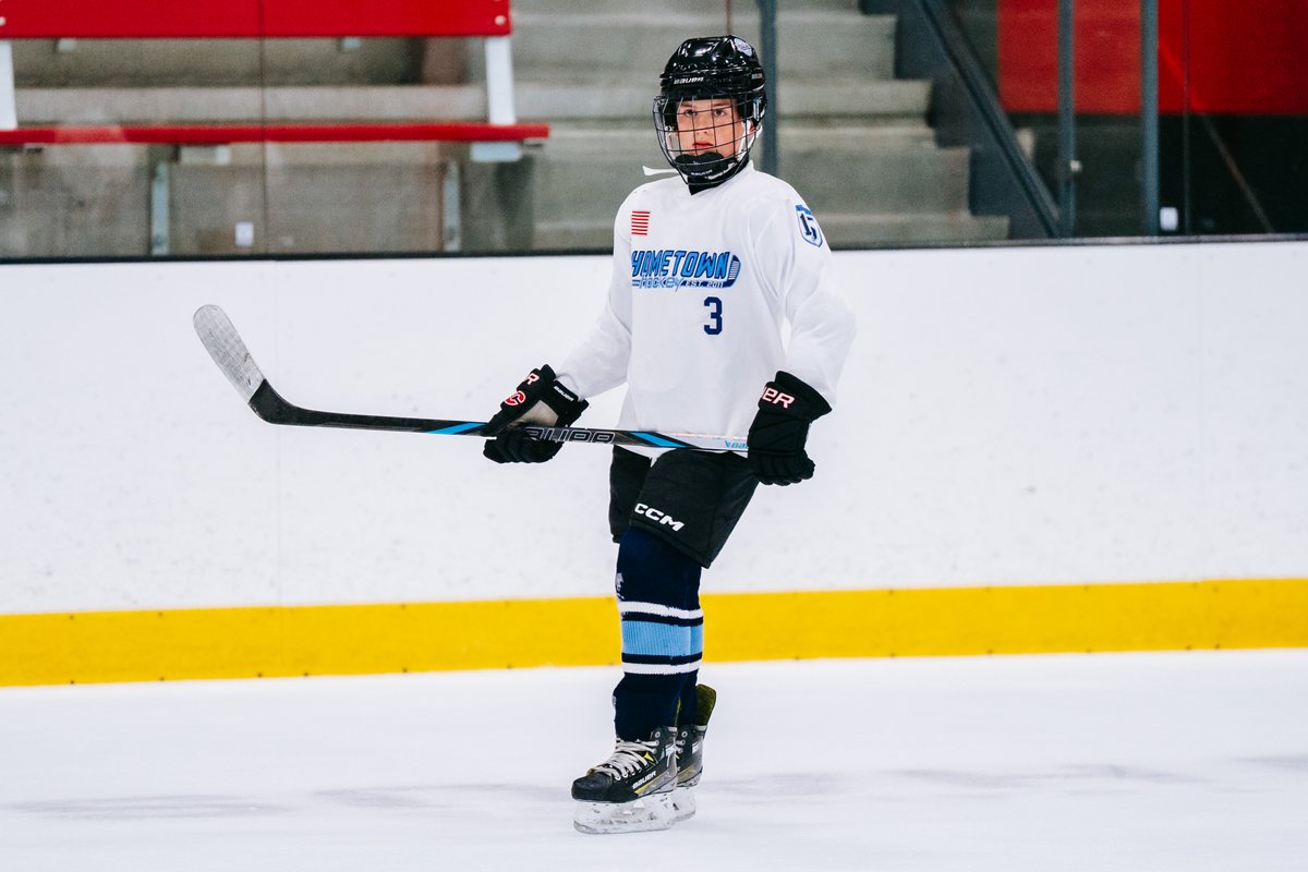 YouthHockeyHub's tweet photo. YEL
2014 Championship

Hometown Hockey > Blue Army (6-4)

HH: Wissink (2), Ellena (2), Singerhouse, DeShaw
Blue Army: Sdoeung (2), Feldhake, Zetahmeyer

Hometown Hockey is your YEL 2014 CHAMPION! https://t.co/aaZOFhtzpj