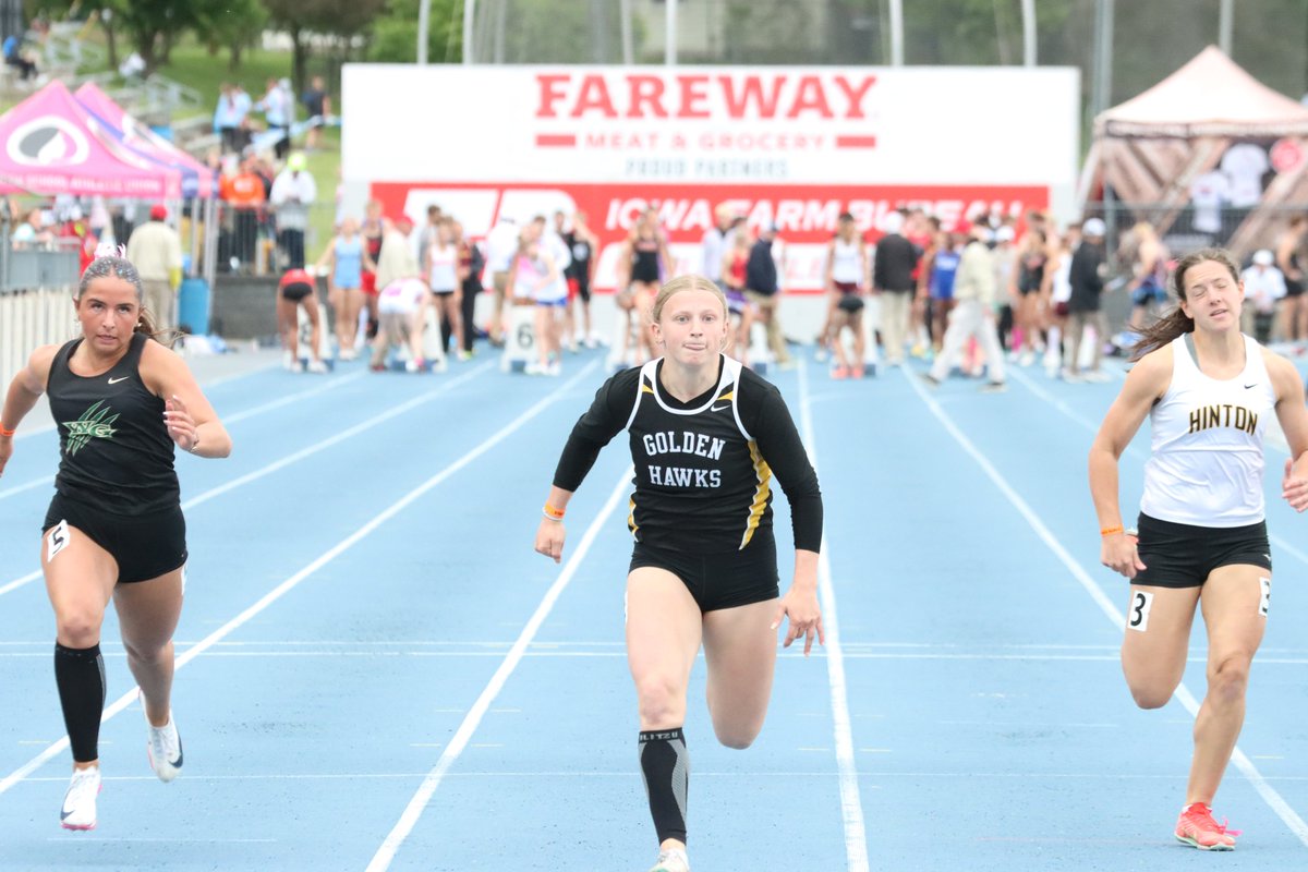 cori_jobman's tweet photo. @TheNews_Sports @Mid_Prairie Jovi and Jeorgia Evans both qualify for the girls' 100 meter finals, Henry qualifies on the boys side.

Columbus' Dominic Garcia, a Lone Tree student, finished 21st.

Only area event remaining tonight is the girls' shuttle hurdle for Mid-Prairie. https://t.co/KoYcQnpfmY