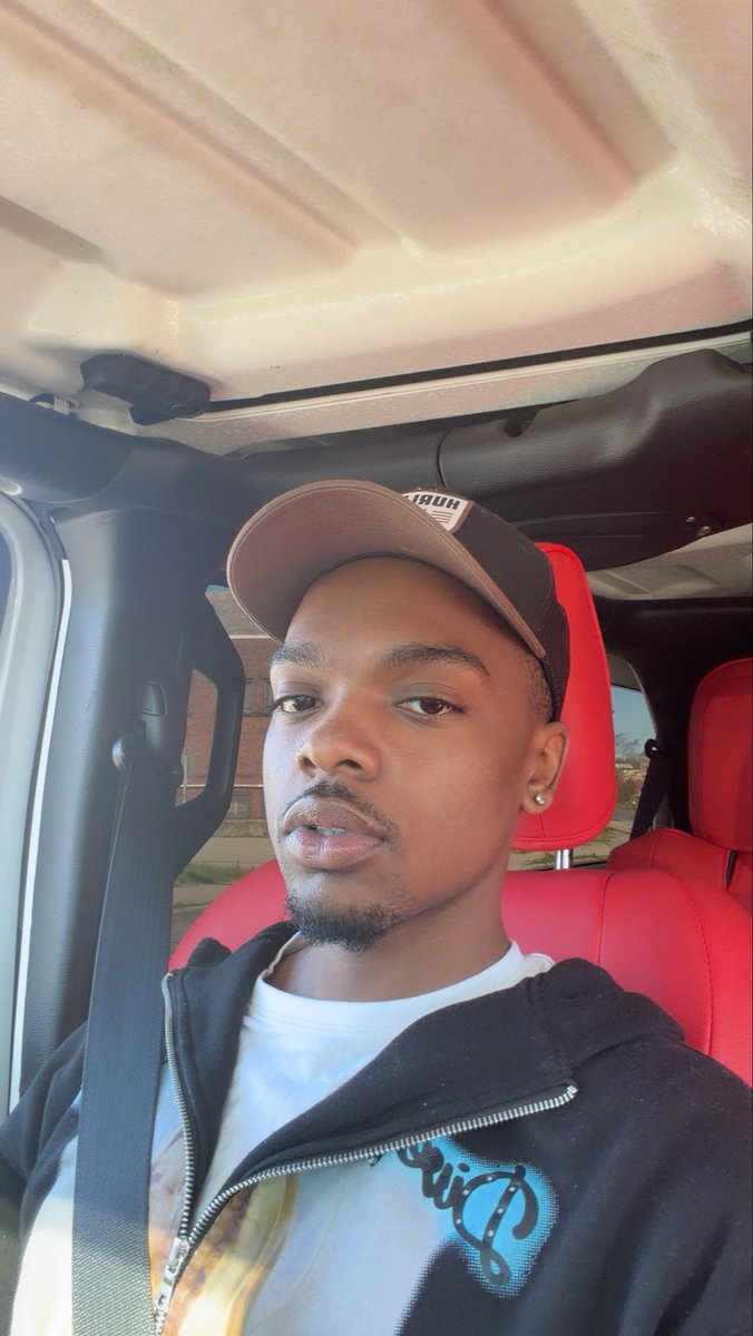 🤪Ya Boy E tweet media