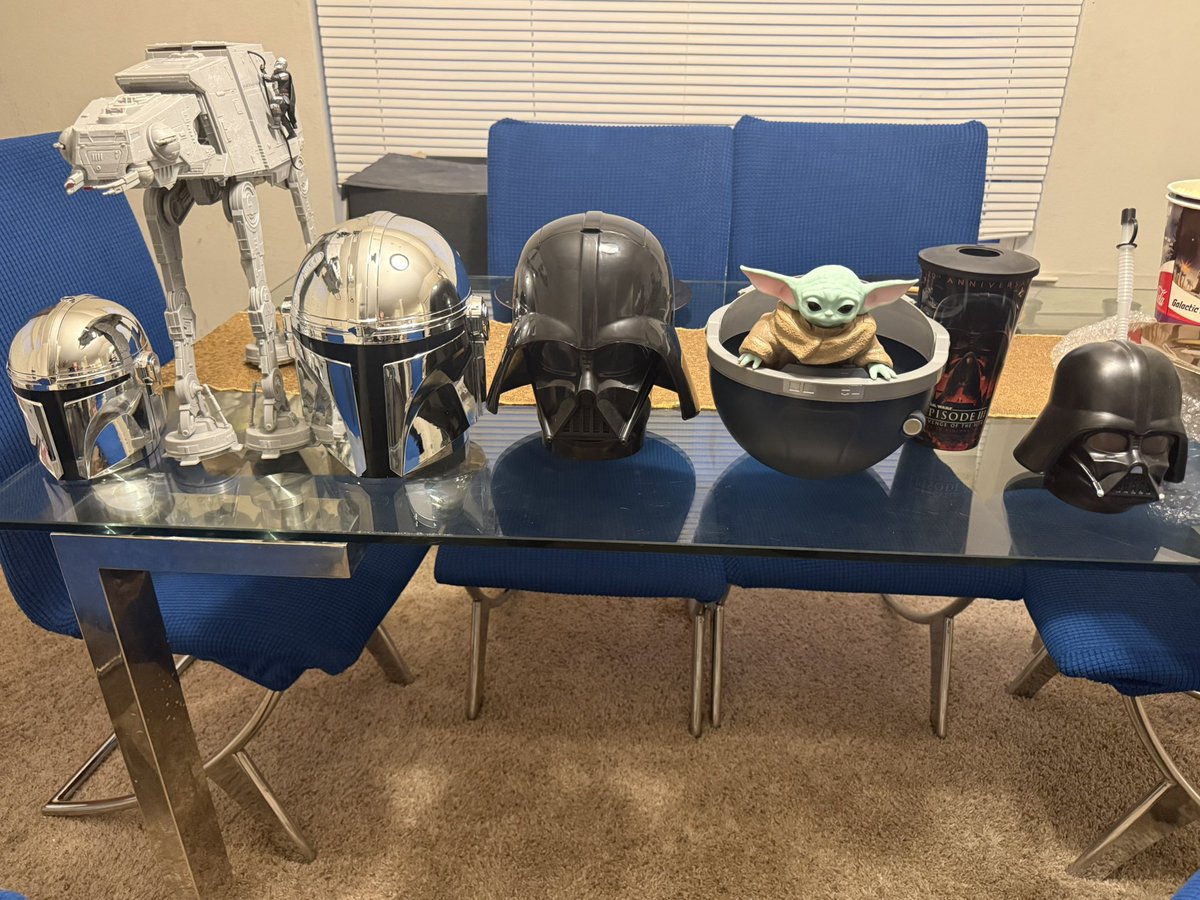 ESW1977's tweet photo. Ready For #mando #starwars https://t.co/QIQDix4ir7