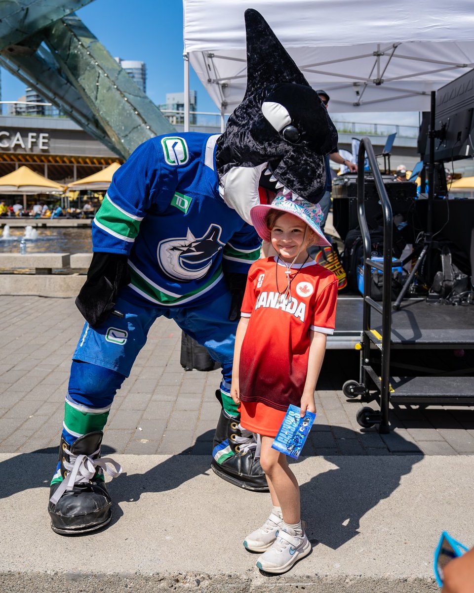 Vancouver Canucks tweet media