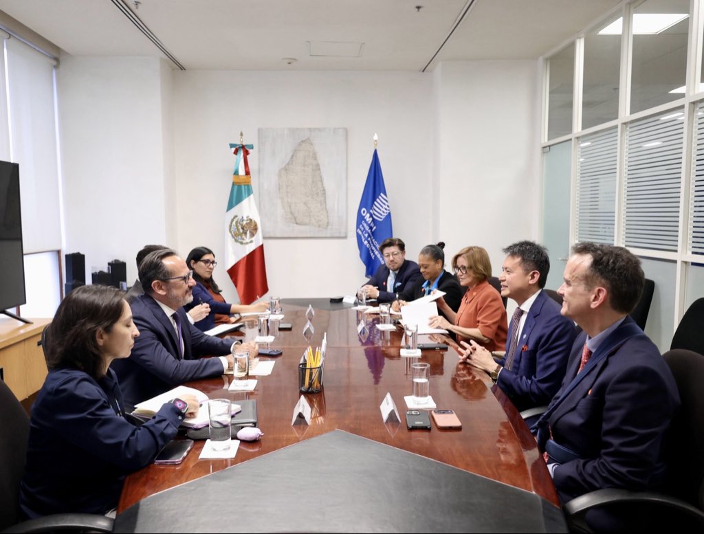 ENRIQUE OCHOA tweet media