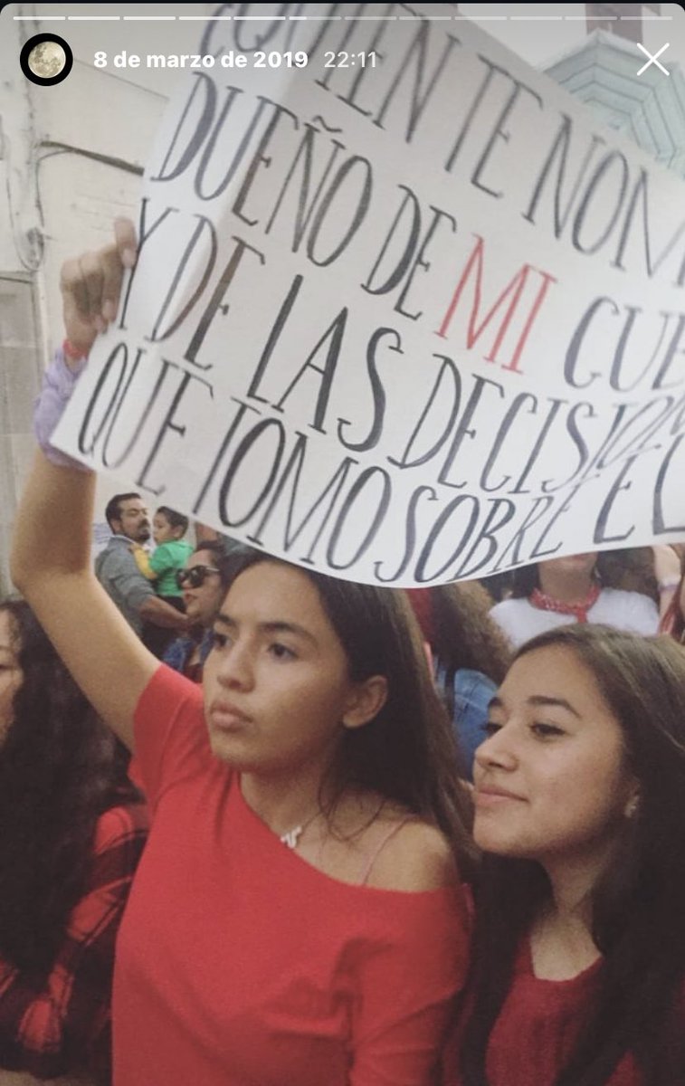 laureyesv's tweet photo. me encanta y me da pena a la vez que el 2018-2019 haya sido una experiencia universal para muchas, tener 14 años y empezar a darte cuenta de toda la injusticia del mundo https://t.co/37LglobjAh