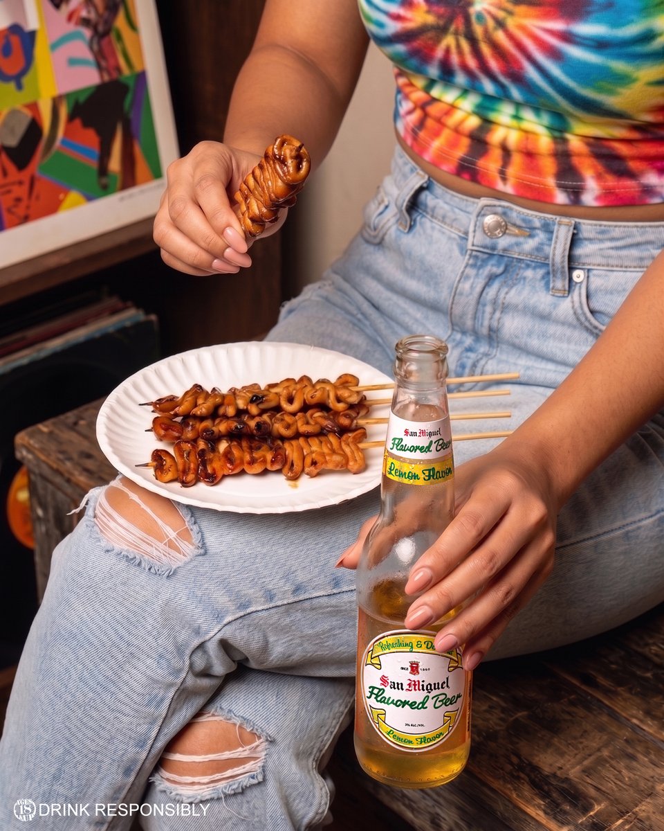 SMFBPH's tweet photo. POV: yung kaibigan mong lamang sa pulutan tuwing barkada bonding 🙌

San Miguel Flavored Beer para sa solid na kwentuhan! 🍺

ASC Ref No. S0091P051226S https://t.co/oDiGliD7dA