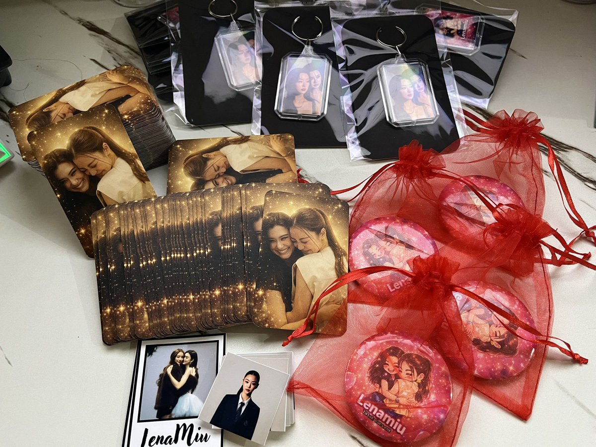 donnaroseflo's tweet photo. Ready na para bukas!

Hanapin niyo lang ako, just call me Donsstop hahahaha char 

#LenaMiuFanmeetinginManila #fypシ゚viral  #glseries https://t.co/Sevj2jT6o8