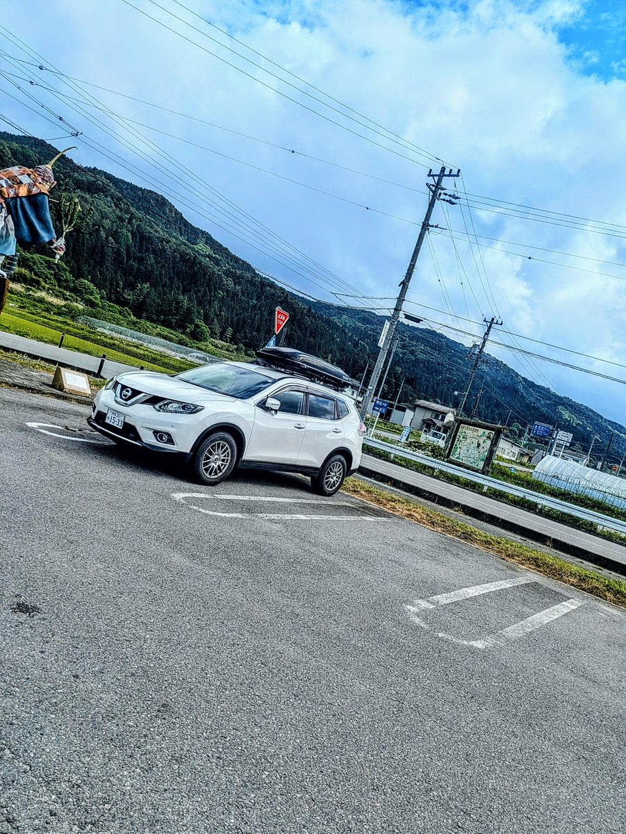 ニアルふぁんぐ tweet media