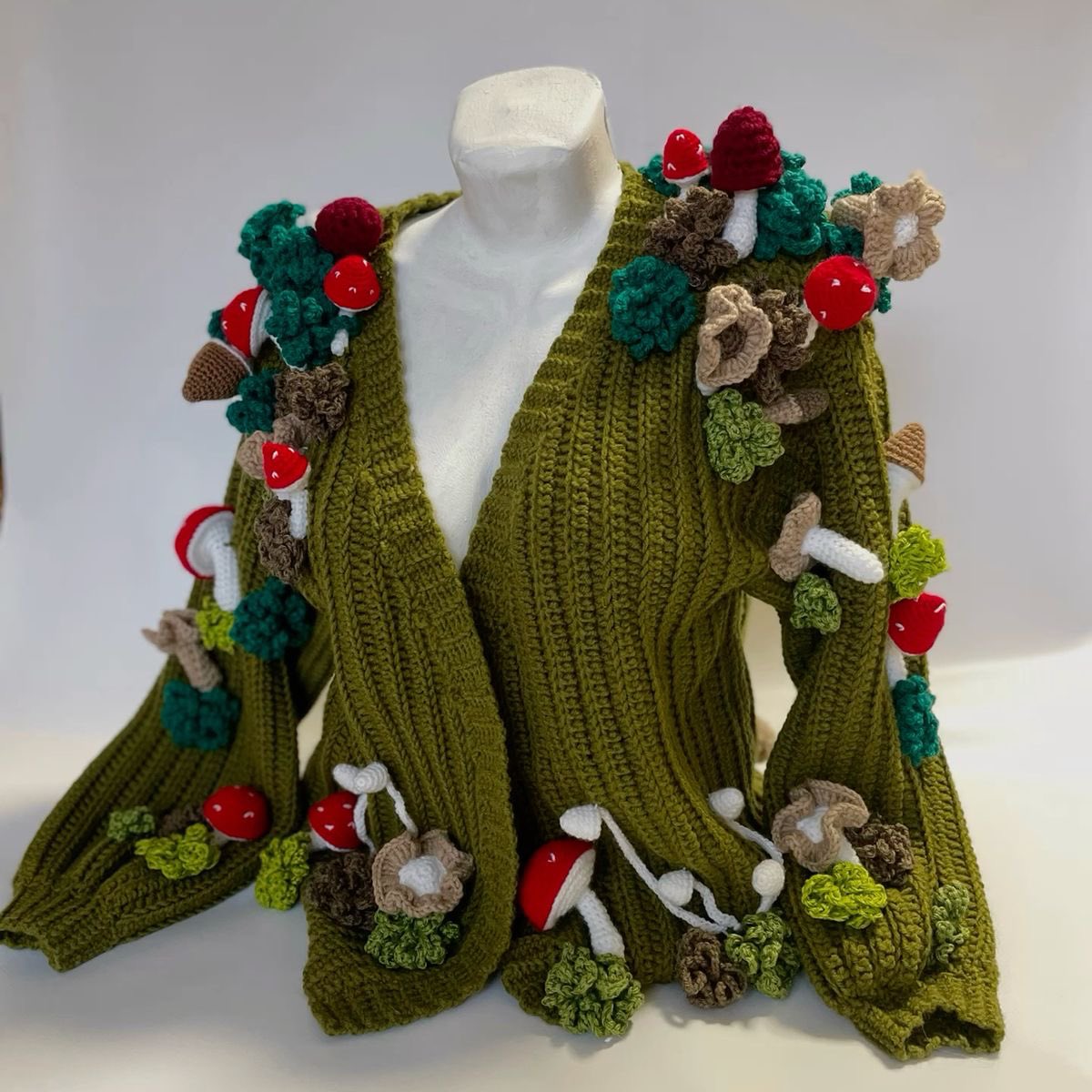 _littlegroves's tweet photo. crochet mushroom sweater https://t.co/4FMMSczgmA