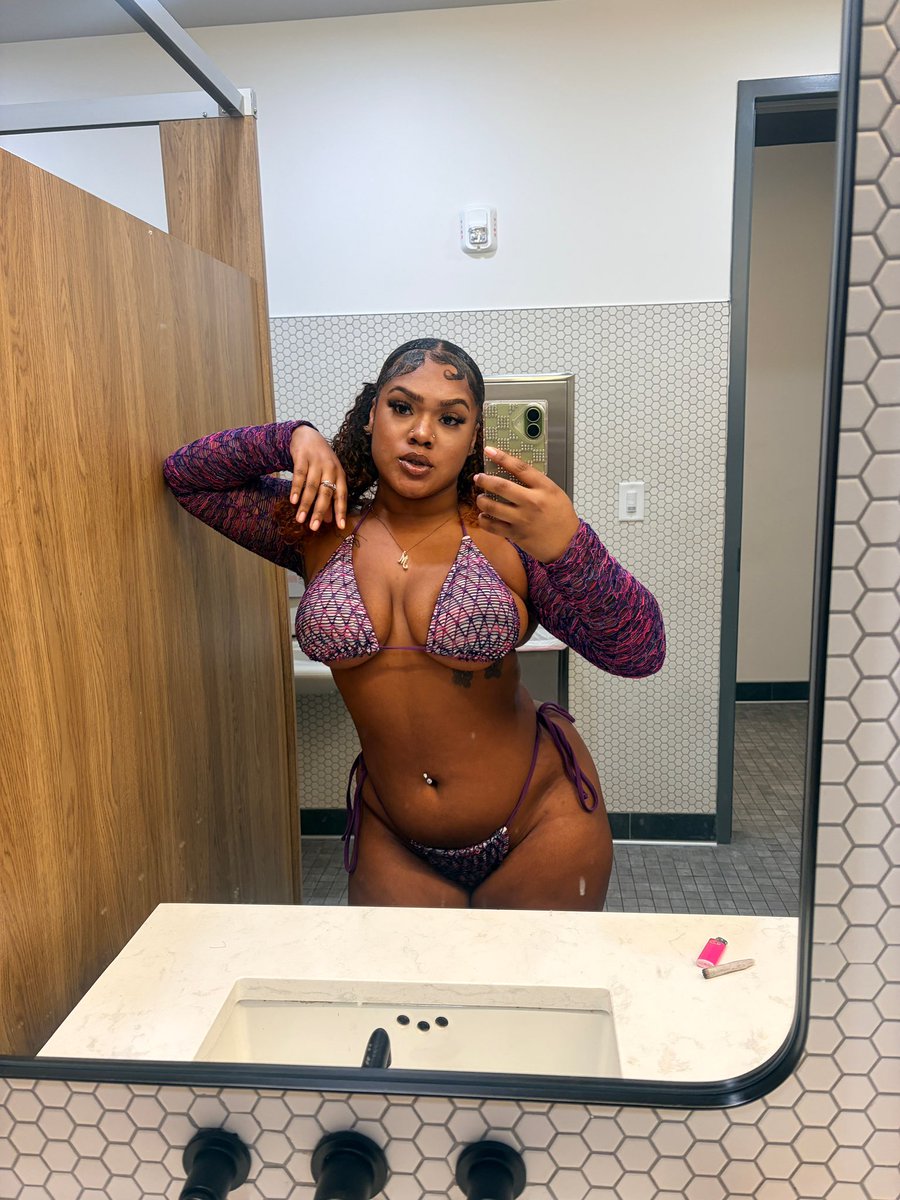 blasianrabbit's tweet photo. come catch me https://t.co/N3dVvFnzwt