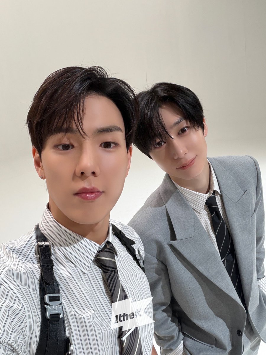 1theK(원더케이) tweet media