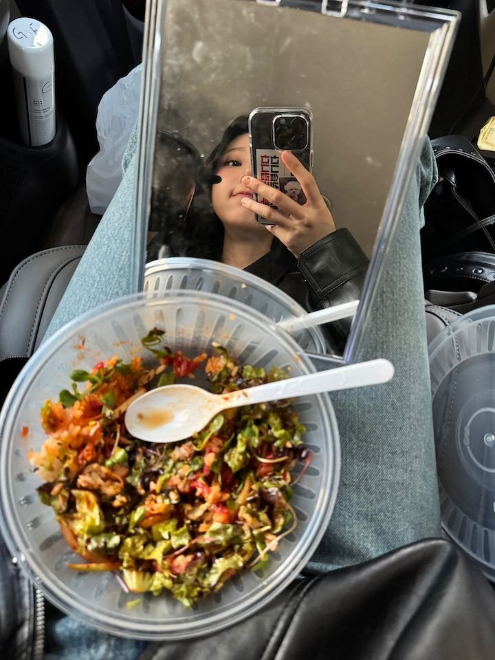 scenebea's tweet photo. 🦖🥗 https://t.co/NdvWntfWCZ