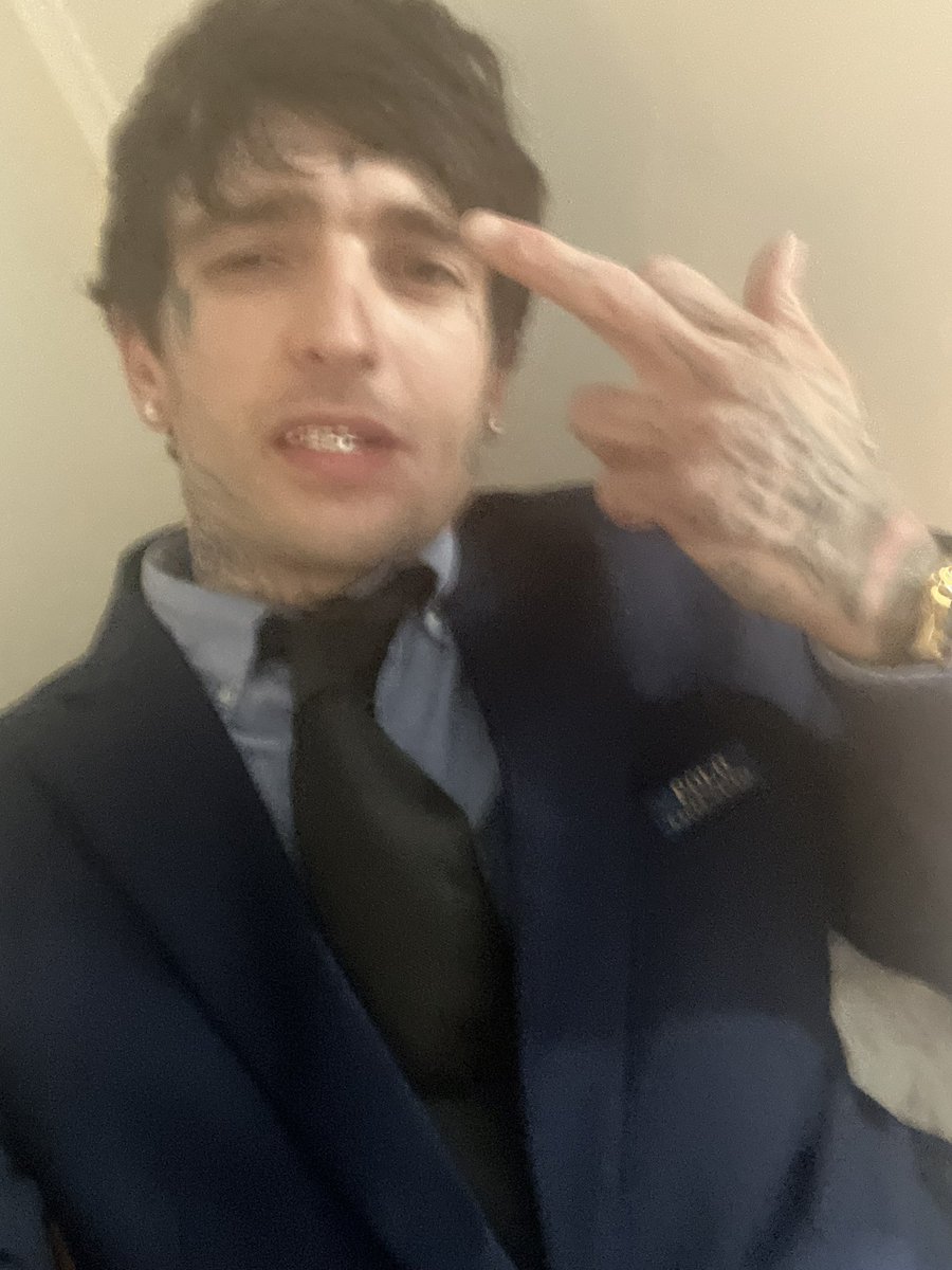 DrainGangGod's tweet photo. The laptop doesn’t clock out. Neither do I. While you were sleeping, the wire cleared. 💻💰
#CashMaster #DigitalWealth #PassiveIncome #BossLife #MoneyMindset #NoOffDays https://t.co/QN5SdzcxMI