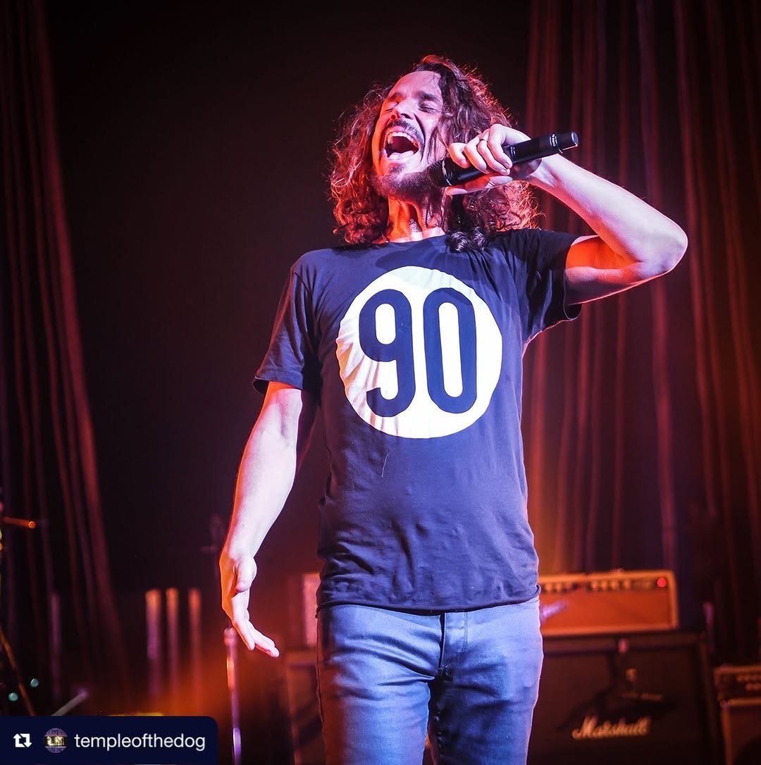 90theoriginal's tweet photo. The Temple Of The Dog reunion was a tour we all anticipated! It was truly an unforgettable! https://t.co/ZYrRdrmRTy
