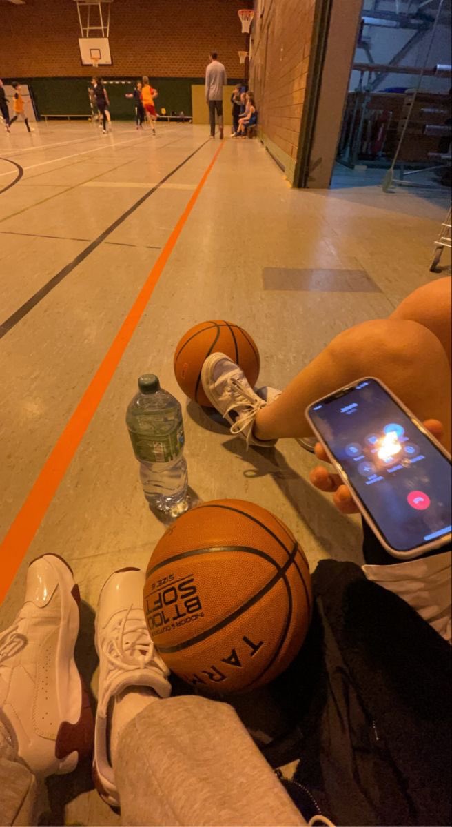 sebas tweet media