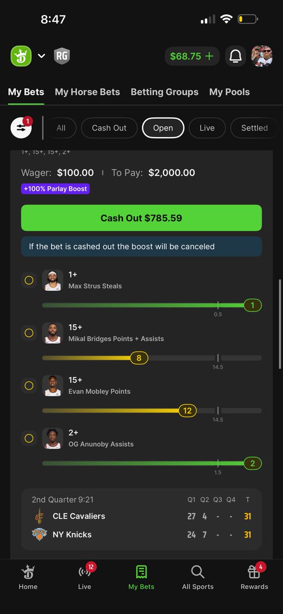 ReallyZiggy's tweet photo. @DanGambleAI Only thing left here was Mobley, he had 14 at half… didn’t take a single shot in the second half and missed two straight free throws in the 4th… you can’t make this shit up. https://t.co/zKkCo6BQlA