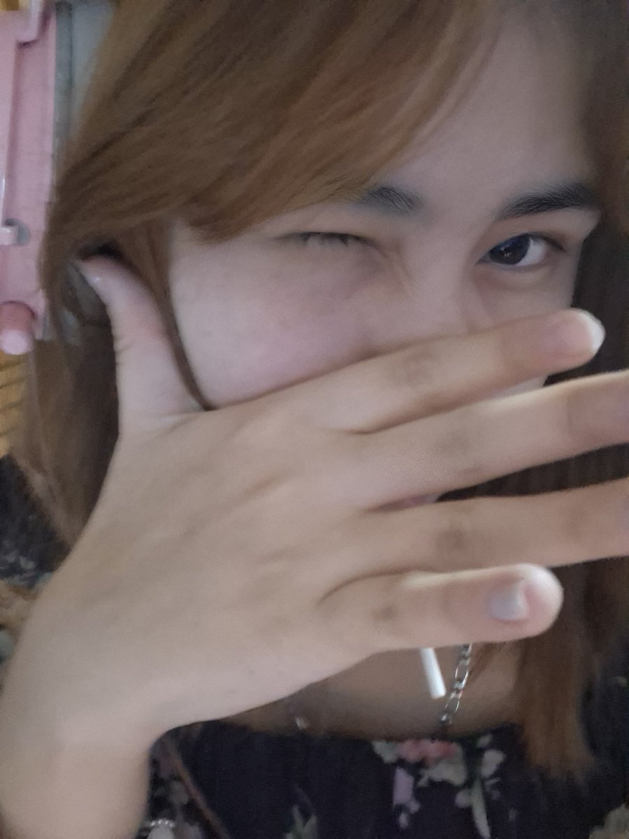 様 UwU