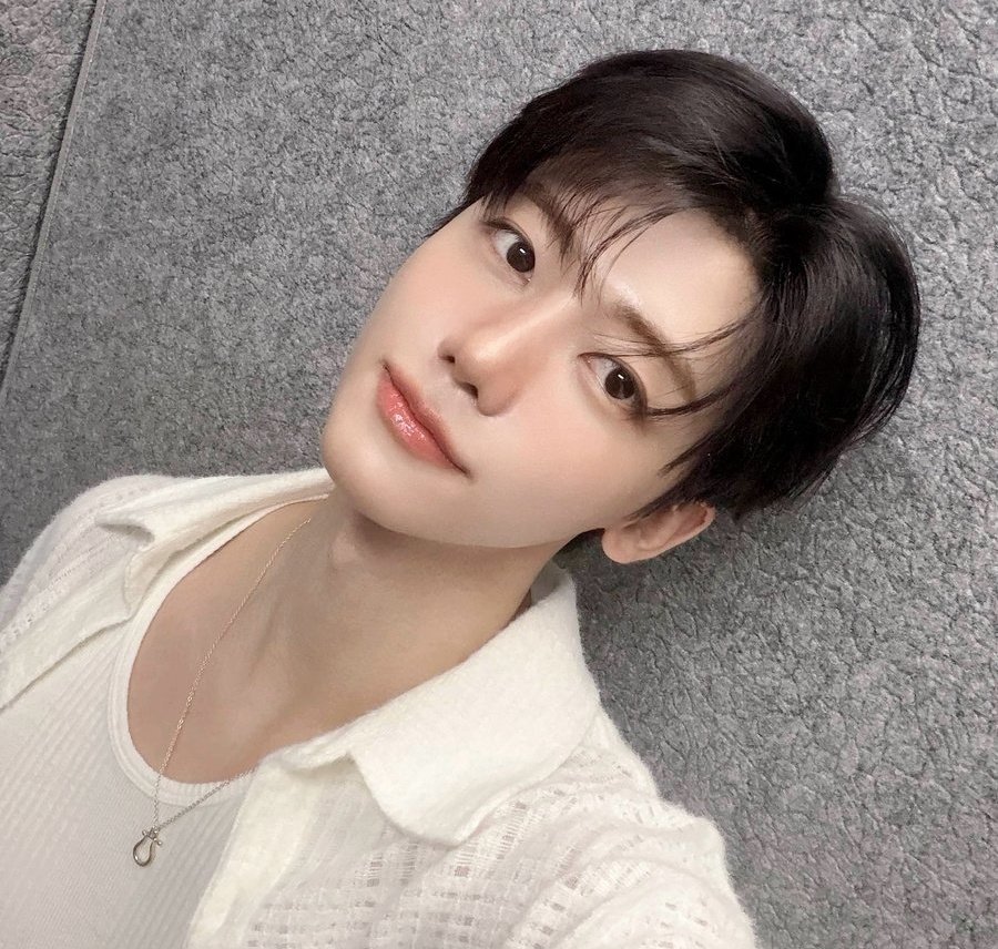 나컬 tweet media
