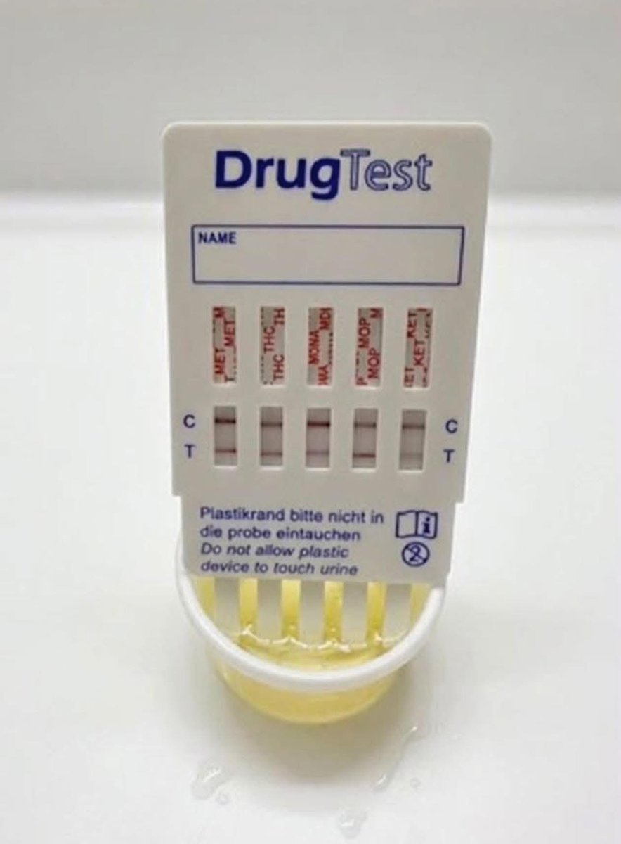 MaiAnhQuyenDr's tweet photo. Cả nhà lưu ý ❗️❗️❗️

Test Mai Tuý nếu 2 vạch là sạch, 1 vạch là lên đồn CA.
Test hiv nếu 1 vạch là sạch, 2 vạch là liên hệ tôi hoặc lên Trung Tâm OPC. 

Mai Tuý góp phần tình trạng lây nhiễm các bệnh tình/dục, đặc biệt là nhóm đồng giới Nam ( hiv chiếm hơn 80% 2022 )

Con số rất báo động 10 người nhiễm hiv là có khoảng 8 người nhóm QH đồng giới Nam.

🇻🇳