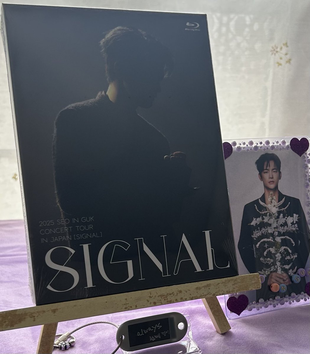 lapinn1023's tweet photo. グクコン📀届いた💜✨
仕事だったのでDが受け取った😖💢なんでやねん🫠🙃過去１感動したグクコン🎤🎶🦊買わずにはいられなかった💜💜💜Dが寝てから楽しみます😘💕
#ソイングク https://t.co/9OfyPLRpQR