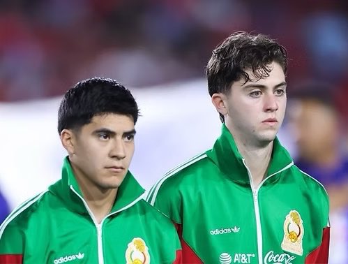 golz_tv's tweet photo. “They come with different mentalities.” 🇲🇽🇺🇸

There are quite a few Mexican-American players in the current Mexico squad, which has been a subject of debate in the Mexican media.

Guatemala’s Mexican coach Luis Fernando Tena was asked about this topic on ESPN MX recently.

“Well, they have an American mentality,” Tena said.

“They were born there with Mexican parents. Or Guatemalan parents, I’ve interacted with them a lot [in Guatemala national team].

“But they grew up in American schools, they grew up with that mentality, they grew up with good nutrition. And that makes them different.

“They’re more disciplined, they work harder, they’re more focused, which sometimes we find many Mexicans who aren’t so much like that.

“I think it’s worth it. Now, many players come from the U.S. to all over the world especially here in Guatemala. There are many in our team and we always look for players of Guatemalan descent.

“They come with different mentalities than many players. I’m not saying all of them, but many players that we have here. They value good things.”

Tena guided Guatemala to the Gold Cup semifinals last summer with a number of Guatemalan-American players in the squad.

The 68-year-old was once a Mexican senior national team assistant as well as caretaker. He was also the head coach when Mexico won the Gold Medal in 2012 Olympics.