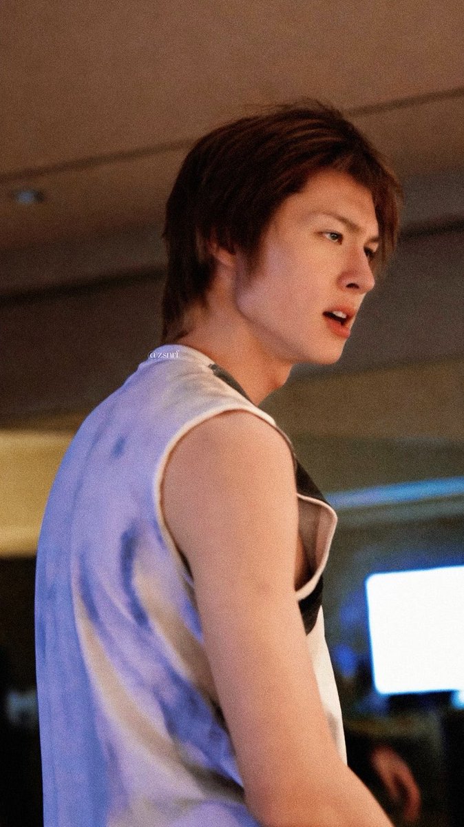 부리 tweet media