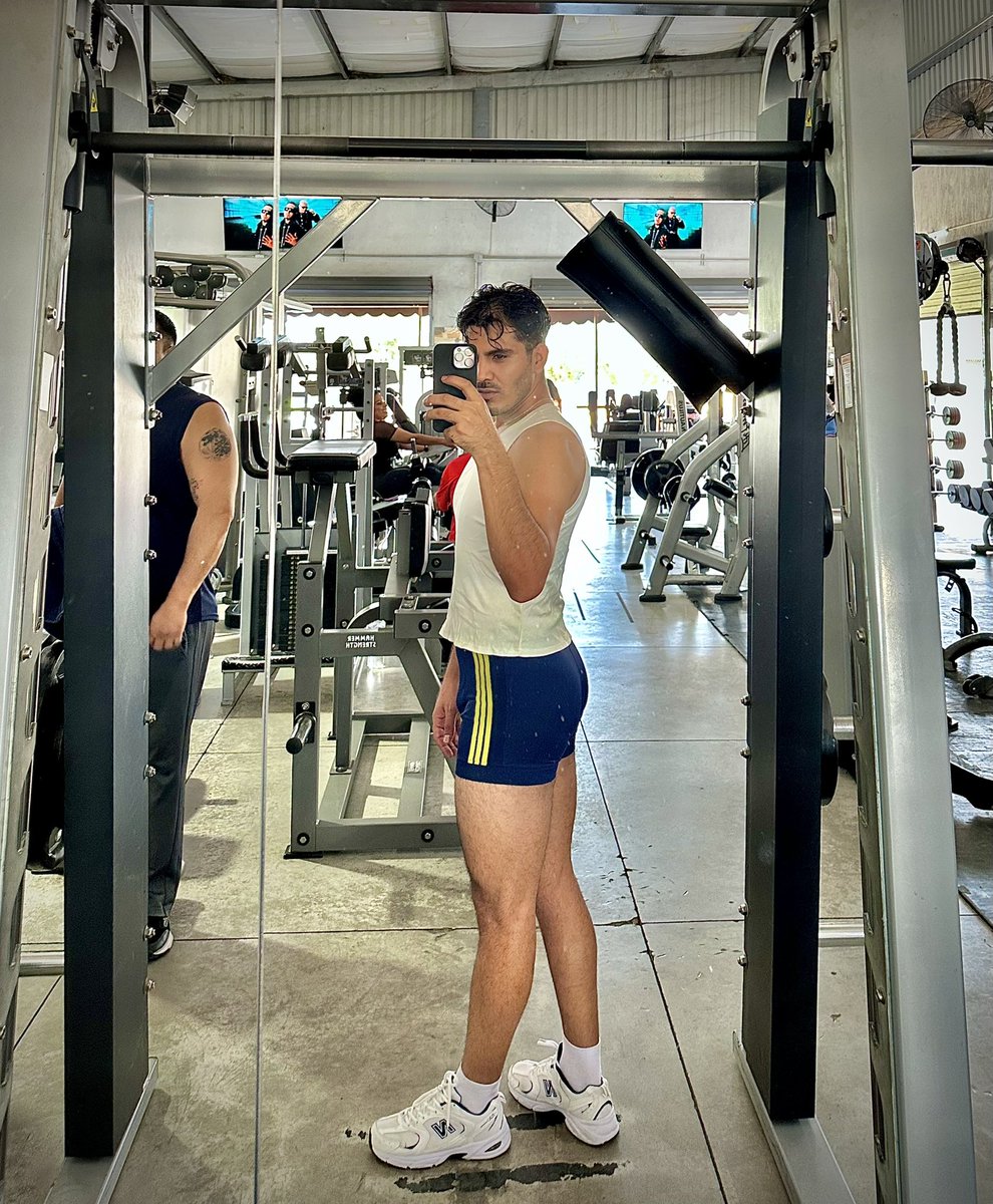 lsmaelrl's tweet photo. Simples reglas 
#Photo_of_the_day #gym https://t.co/7DtOxe7jJm