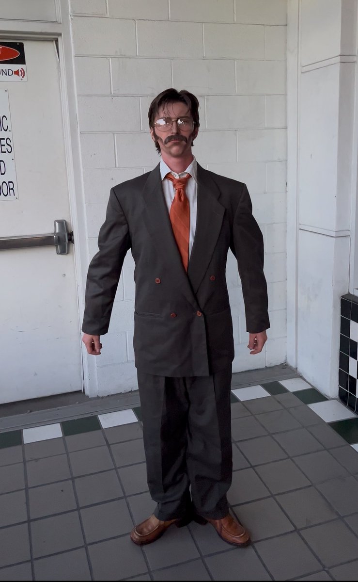 sampladelica's tweet photo. Being a drag king feels like this https://t.co/sUngt4SQf7
