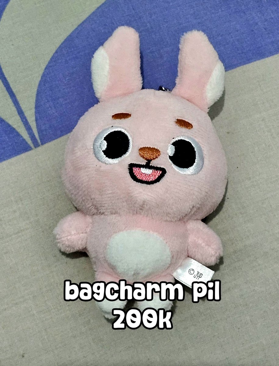laxybluee's tweet photo. #wtsday6
wts denimalz bagcharm pil
mini petit kke &amp; bang 
✅dom Lamongan, Jatim
✅bisa co oren 🍊, keep event
✅harga inc packing, exc admin https://t.co/uuCn209ogU