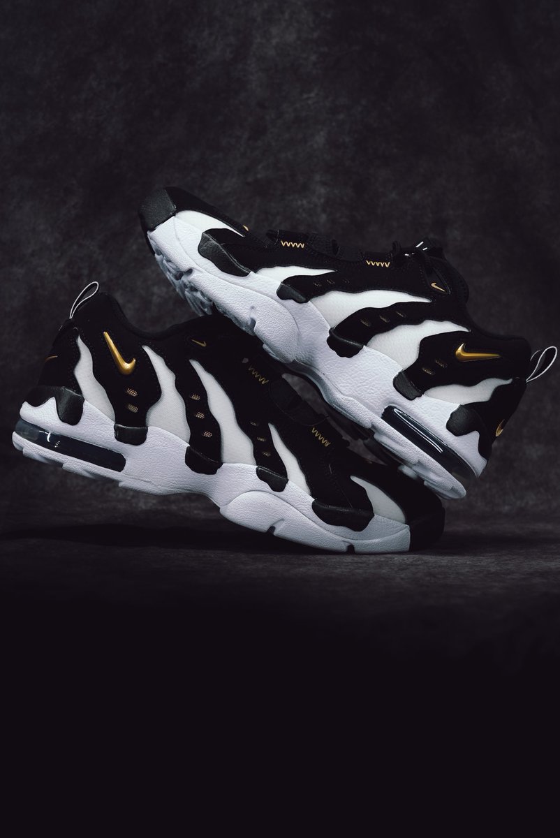 SOLELINKS's tweet photo. Ad: EASY COP👌

Kobe x Nike Air Force 1 Protro ‘Denim’ 
=> https://t.co/pl7PINRBA9

Nike Air DT Max 96 Low ‘Black/Metallic Gold/White’ 
=> https://t.co/YFnxixn1D0 https://t.co/UHdeVQxbaU