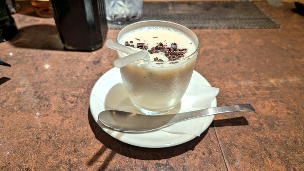 cafebarmarushin's tweet photo. 春〜初夏の提供を予定しているフレッシュカクテルです。

・河内晩柑（ジューシーフルーツ）

・バナナ

・アボカド https://t.co/Tkd7mOatVs