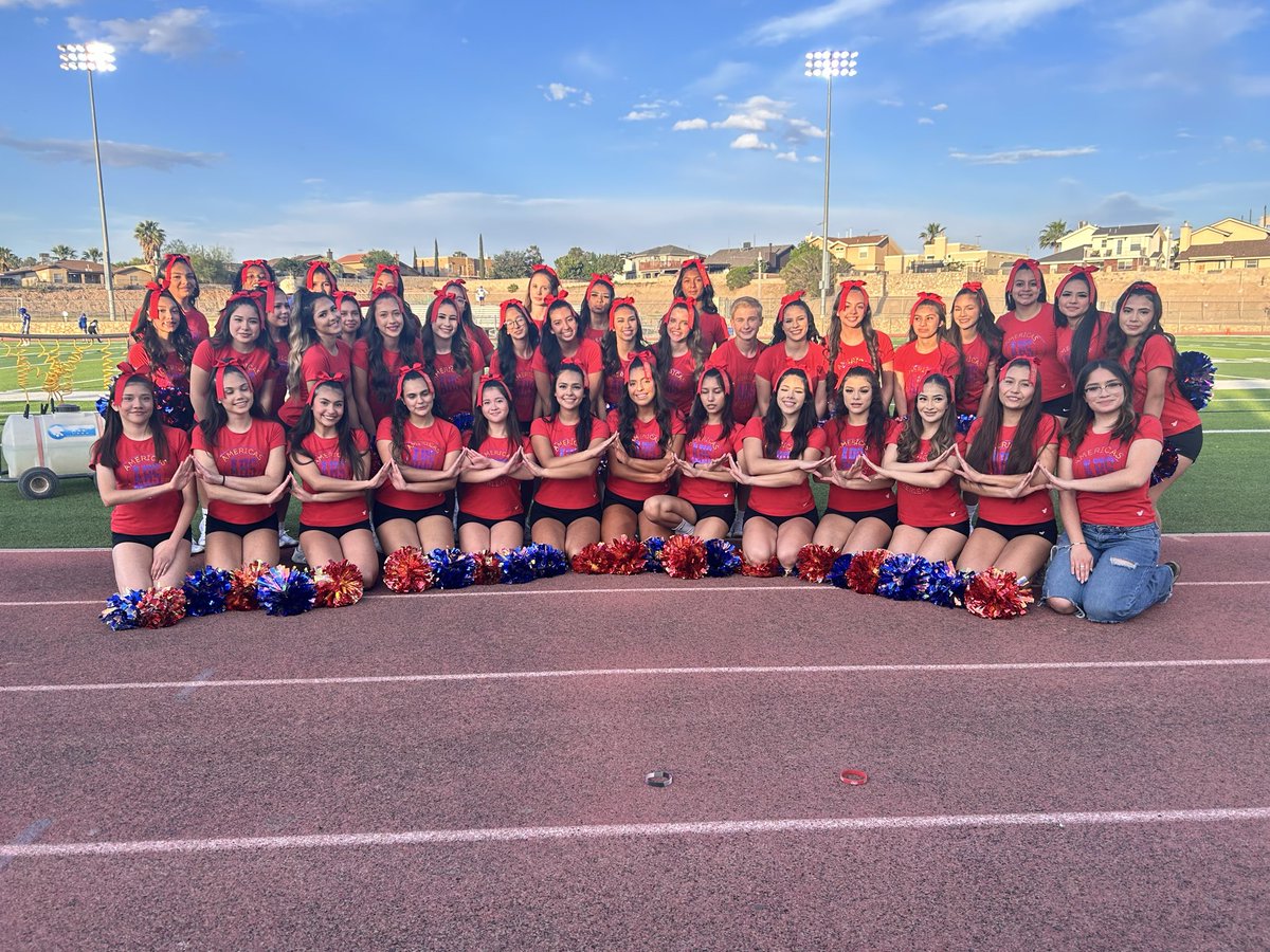 VGarcia_AHS's tweet photo. Our 2026-27 Americas High School Cheer Team had a blast at our Blazer Football Spring Game! It’s going to be a great year!🤍💙❤️@Americas_HS @jWood_AHS @AHS_BlazerFB https://t.co/pmyDp7wwZq