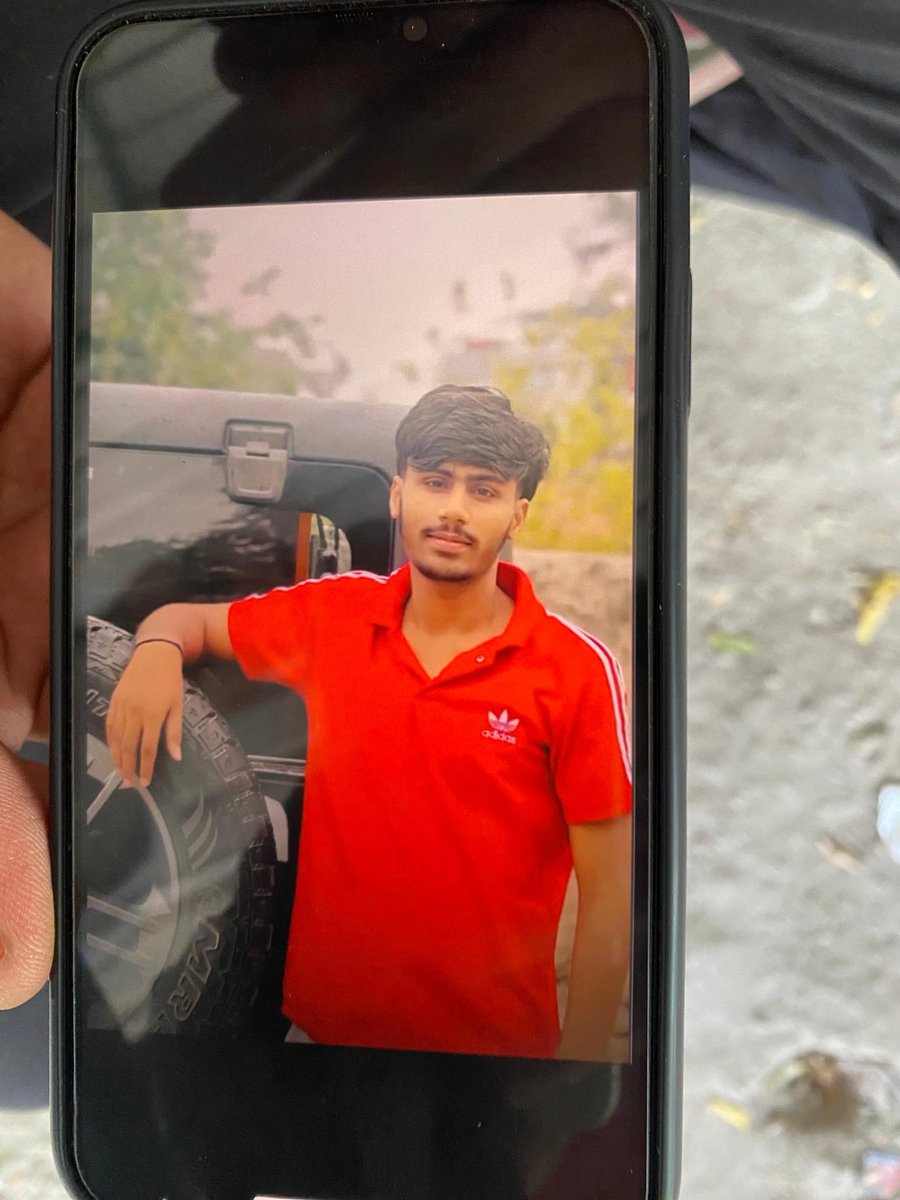 Bhola Pandey tweet media