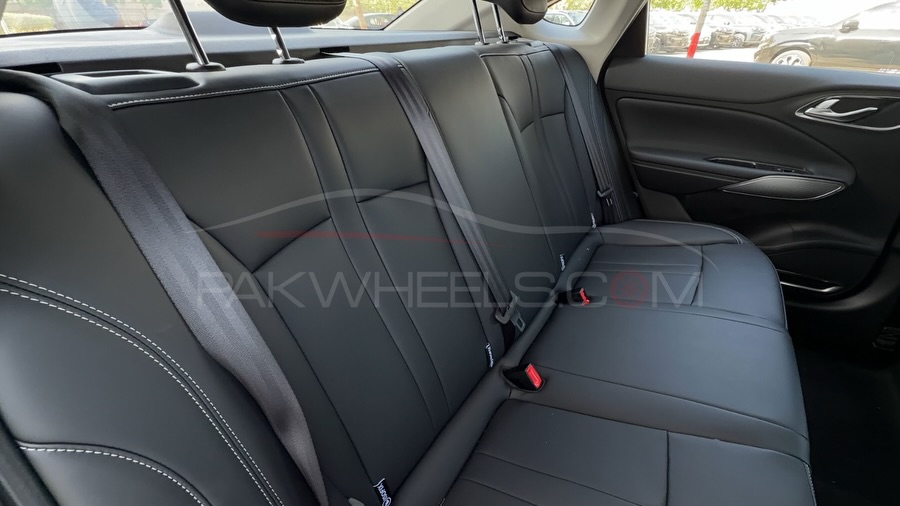 PakWheels.com tweet media