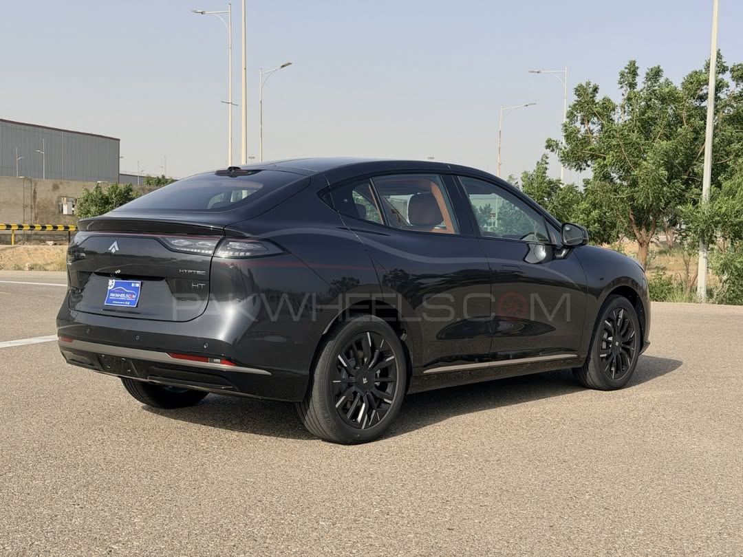PakWheels.com tweet media