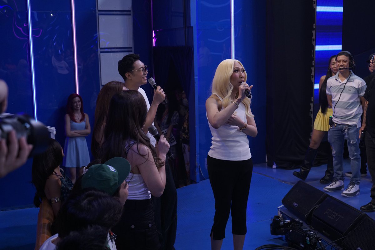 itsShowtimeNa's tweet photo. Tara na sa Pansol 😆

#WeWantShowtime #LaroLaroPick
WATCH #ItsShowtime LIVE:    
https://t.co/Gs3IAXU5tb https://t.co/4FCQa2Tzmv