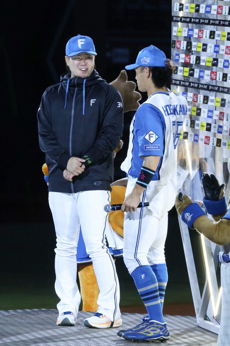 めがね tweet media